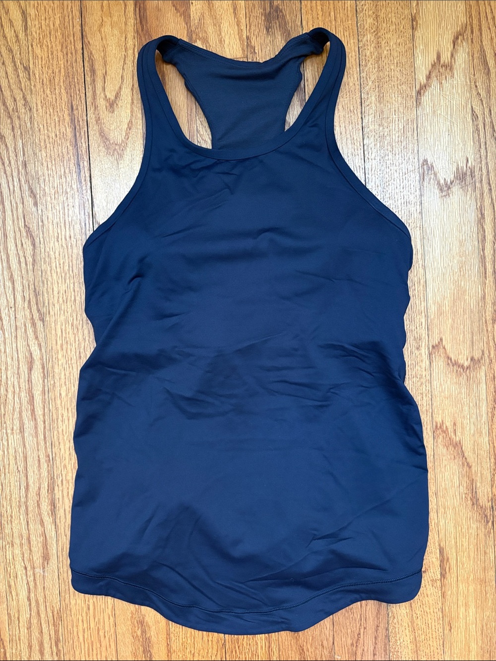 Lululemon Navy tank with built in bra: size 6: EUC
